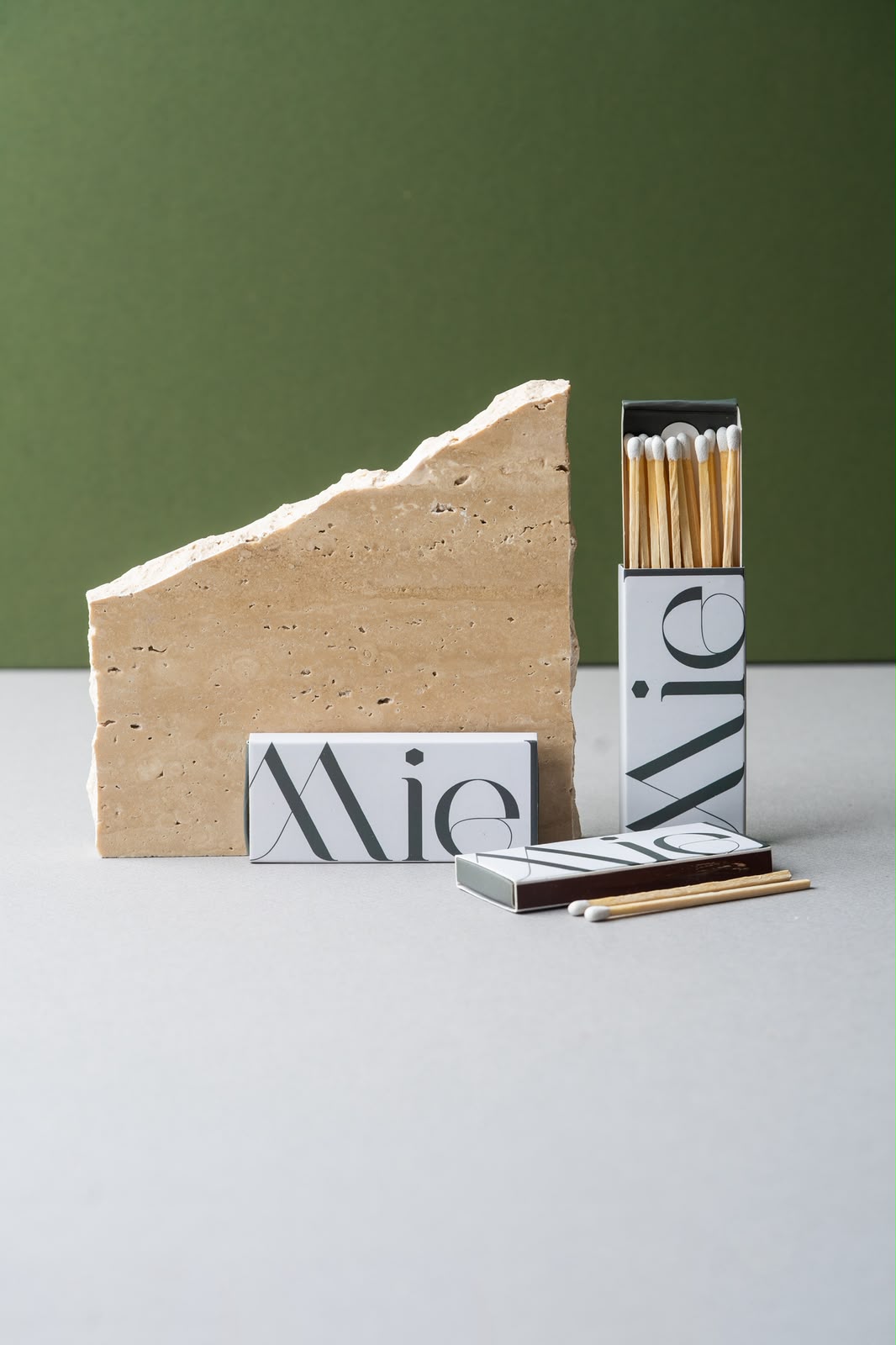 Miel Matches